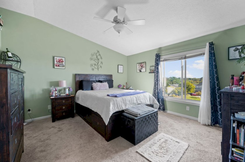 2461 Aldermont Ct