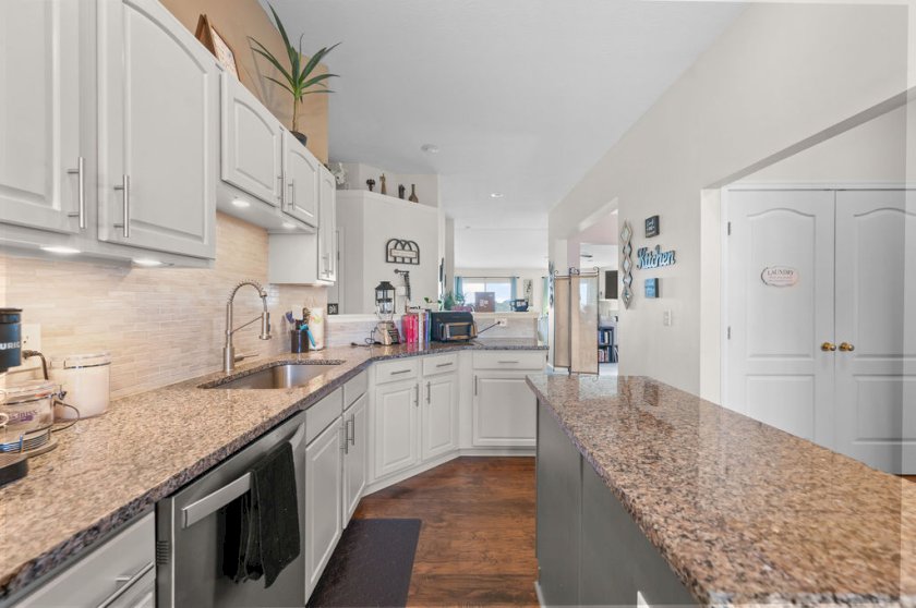 2461 Aldermont Ct