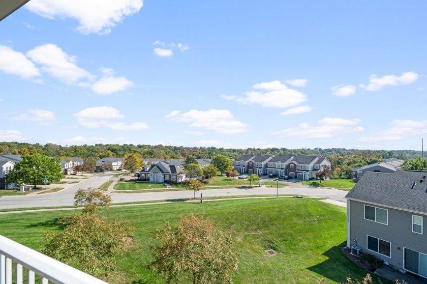 2461 Aldermont Ct