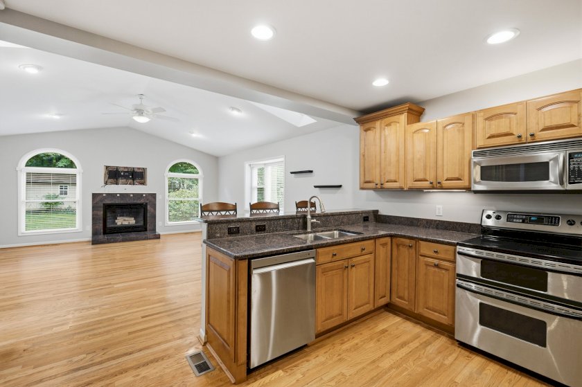 7029 Juniperview Ln