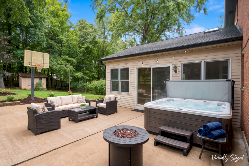 7029 Juniperview Ln