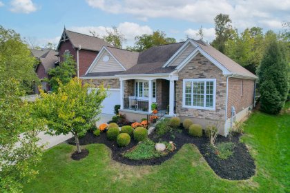 7437 Madeira Pines Dr