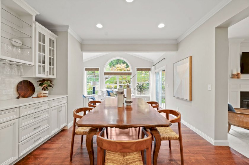 7437 Madeira Pines Dr