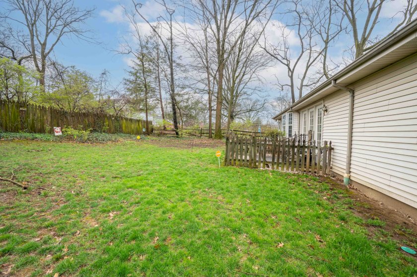 6509 Greenfield Woods Dr