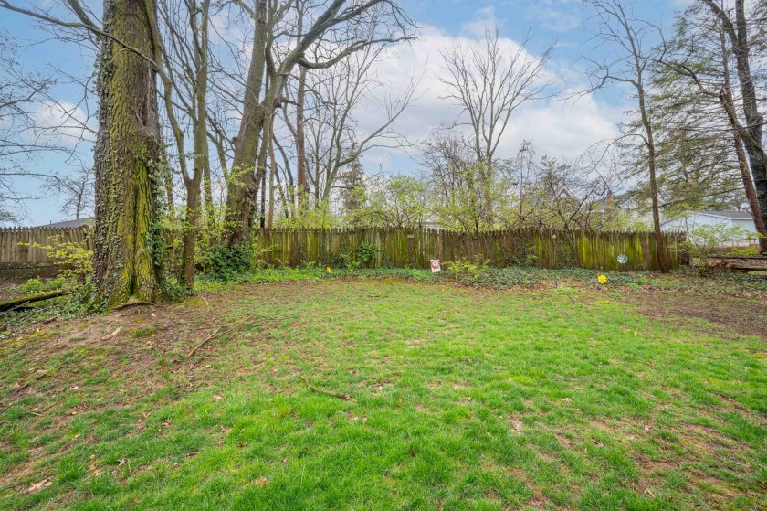 6509 Greenfield Woods Dr