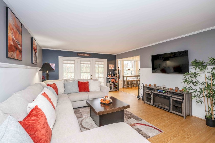 6509 Greenfield Woods Dr