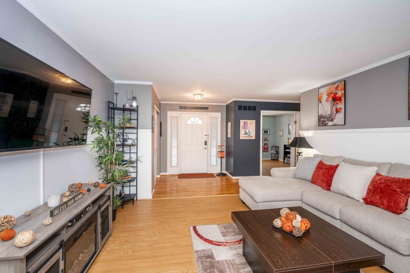 6509 Greenfield Woods Dr