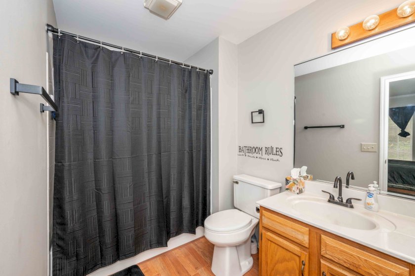 6509 Greenfield Woods Dr