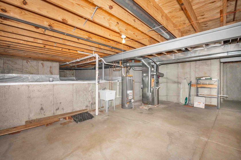 6509 Greenfield Woods Dr