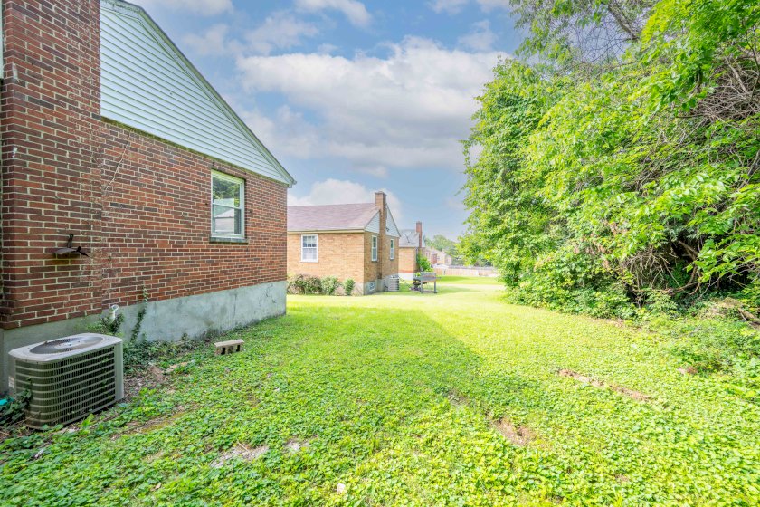 7866 Stillwell Rd