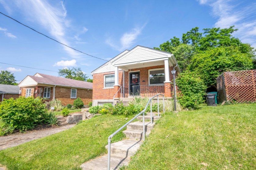 7866 Stillwell Rd