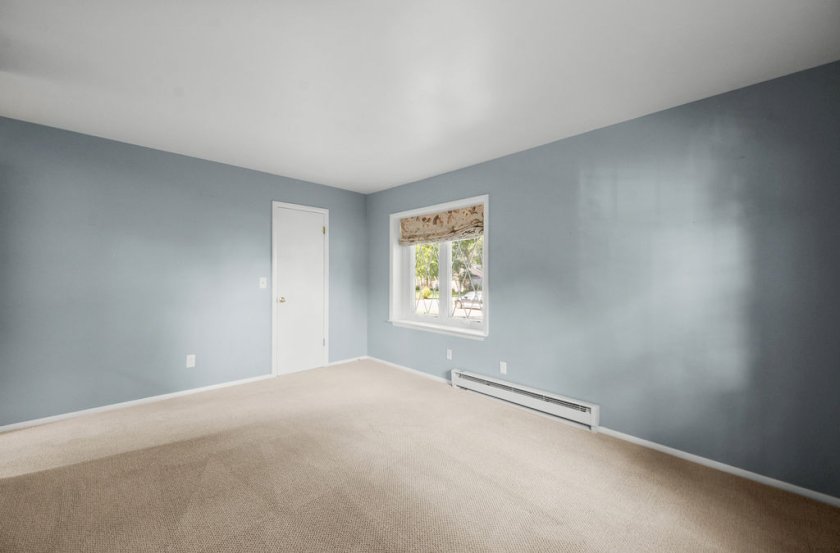 7666 Pineglen Dr