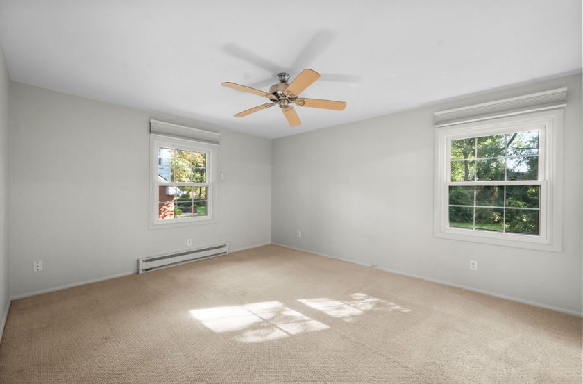 7666 Pineglen Dr