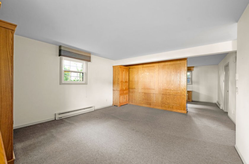 7666 Pineglen Dr
