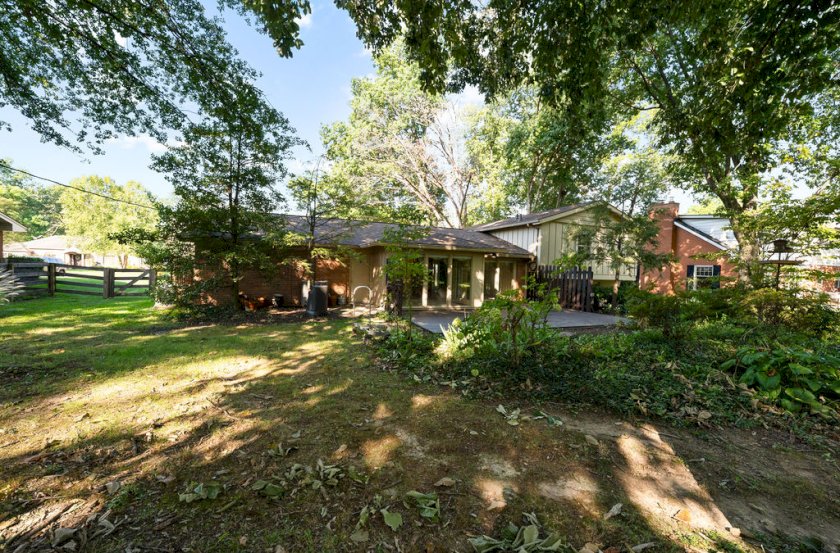 7666 Pineglen Dr