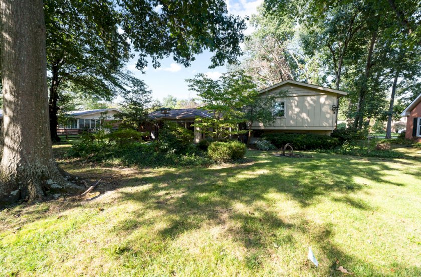 7666 Pineglen Dr