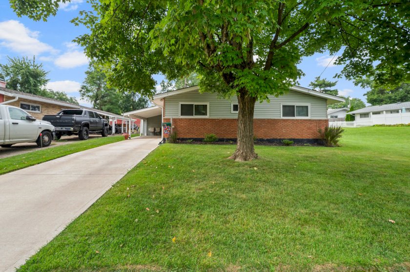 965 Hollytree Dr