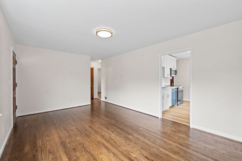 709 Heimert Ave