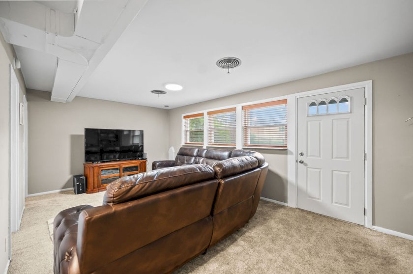 763 Colbert Cir