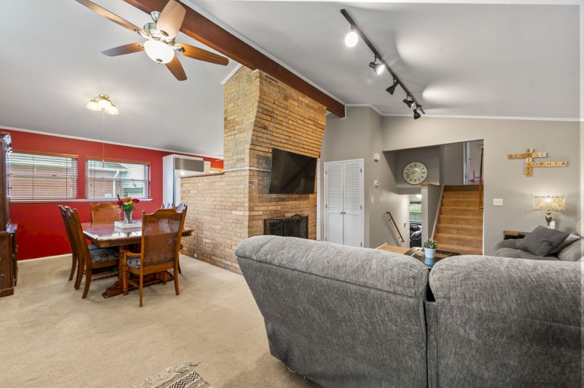 763 Colbert Cir