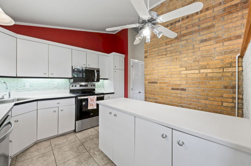 763 Colbert Cir