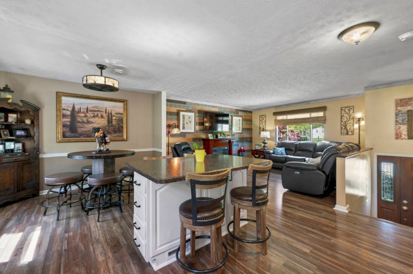 1713 Wilmington Dr