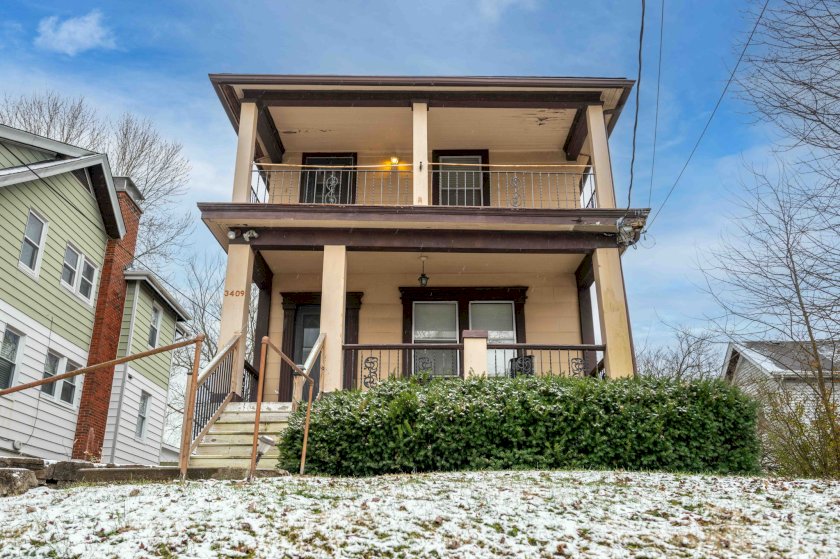 3409 N Club Crest Ave