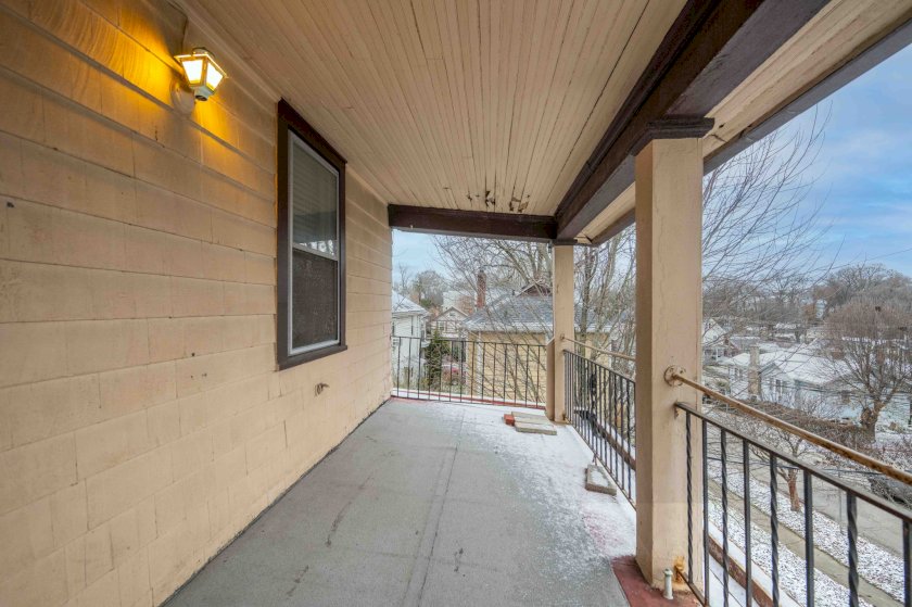 3409 N Club Crest Ave