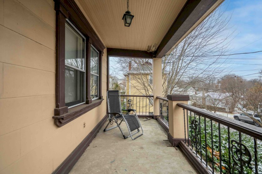 3409 N Club Crest Ave