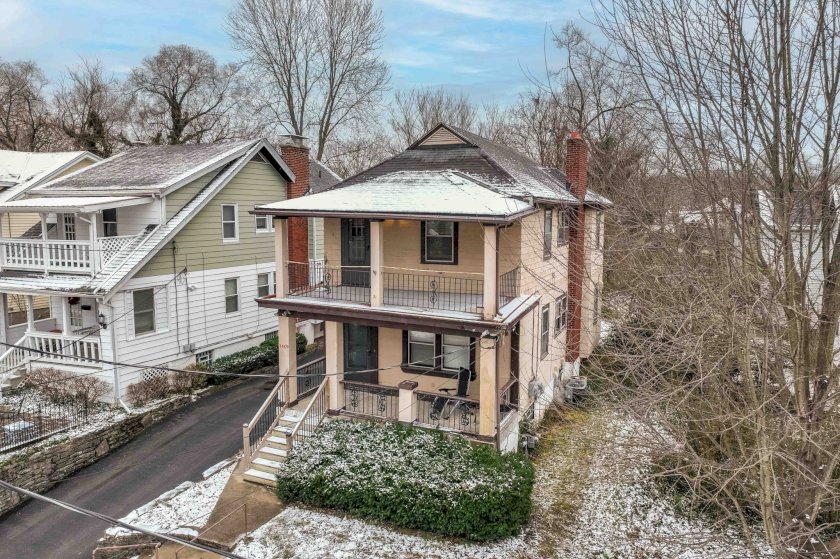 3409 N Club Crest Ave