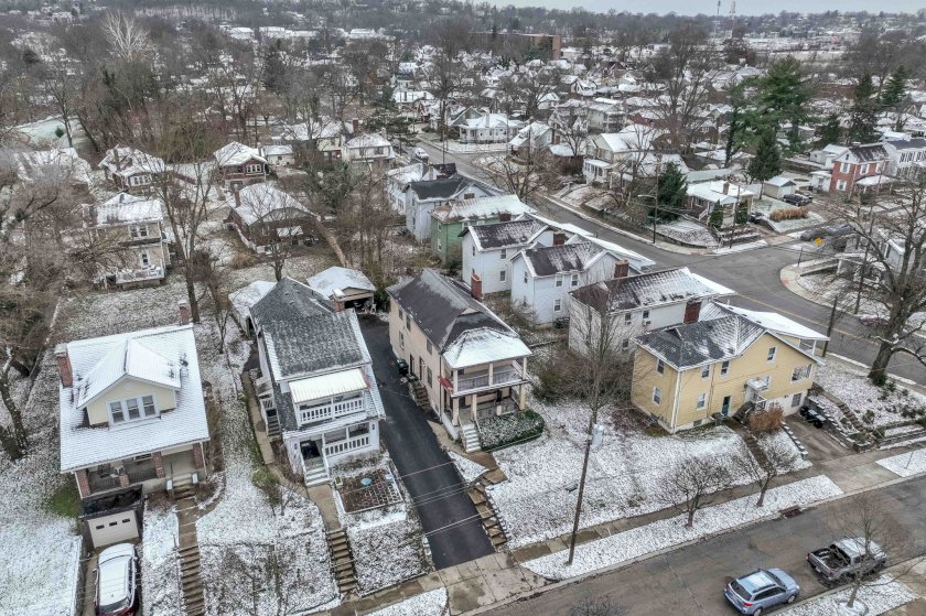 3409 N Club Crest Ave