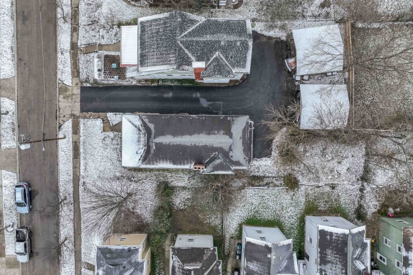 3409 N Club Crest Ave