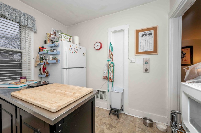 3409 N Club Crest Ave