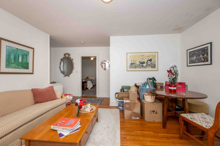 3409 N Club Crest Ave