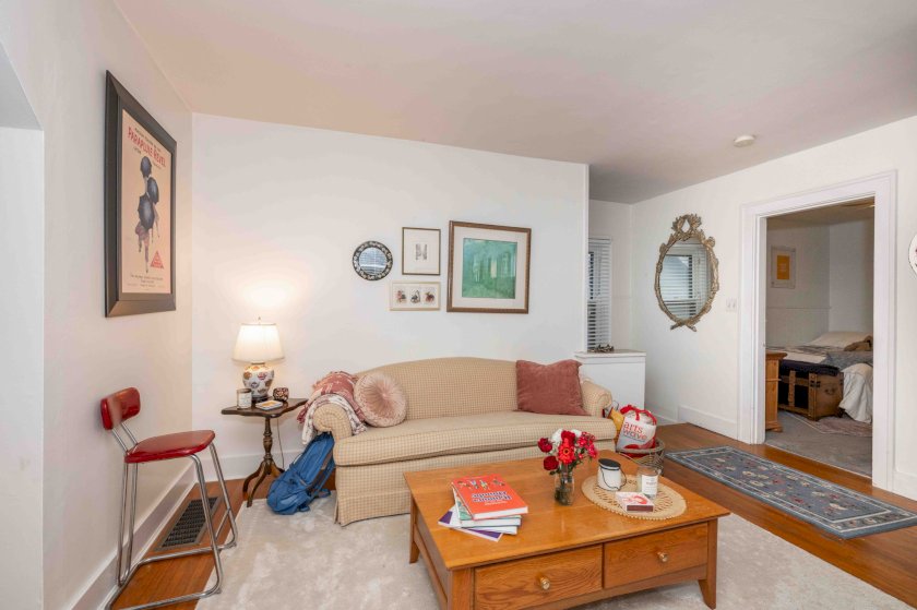 3409 N Club Crest Ave