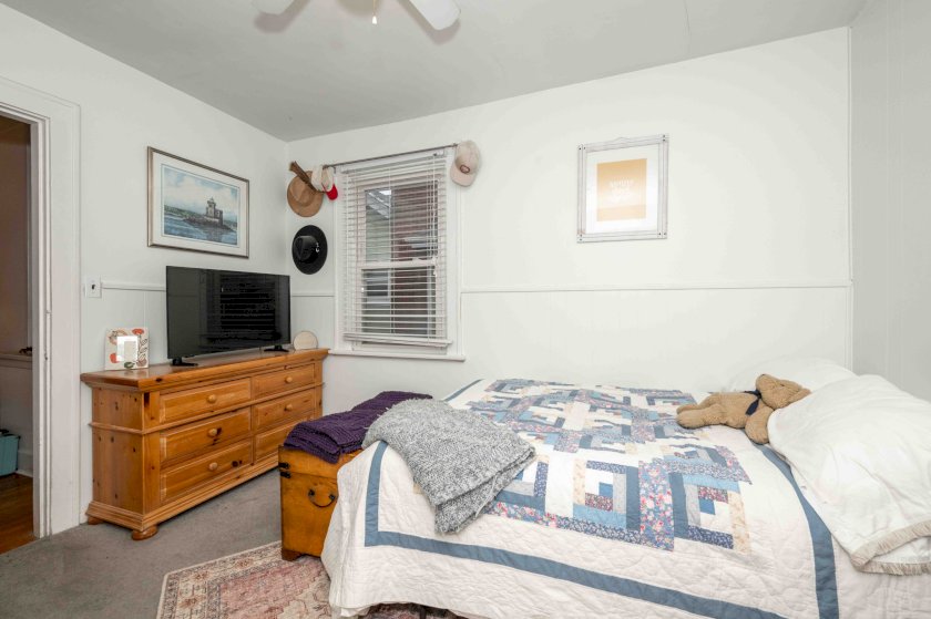 3409 N Club Crest Ave