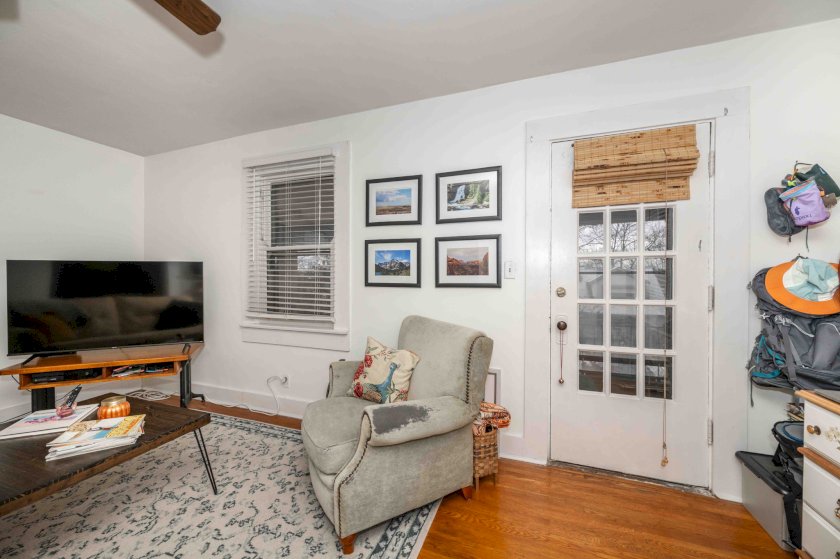 3409 N Club Crest Ave