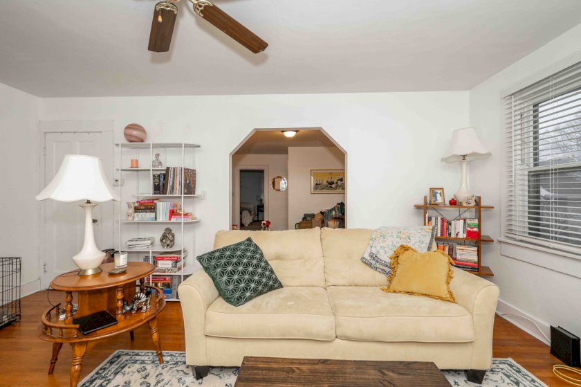 3409 N Club Crest Ave