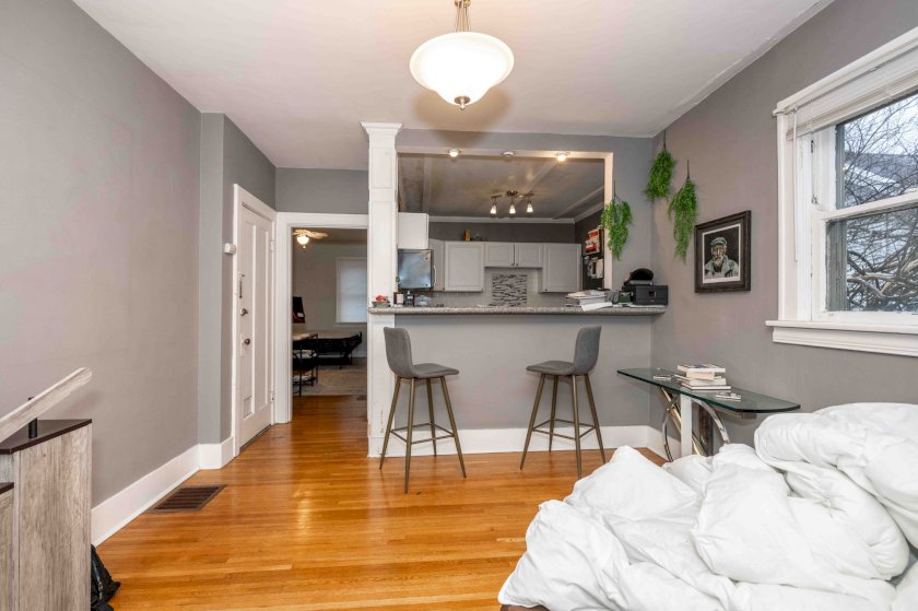 3409 N Club Crest Ave