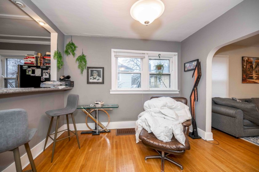 3409 N Club Crest Ave