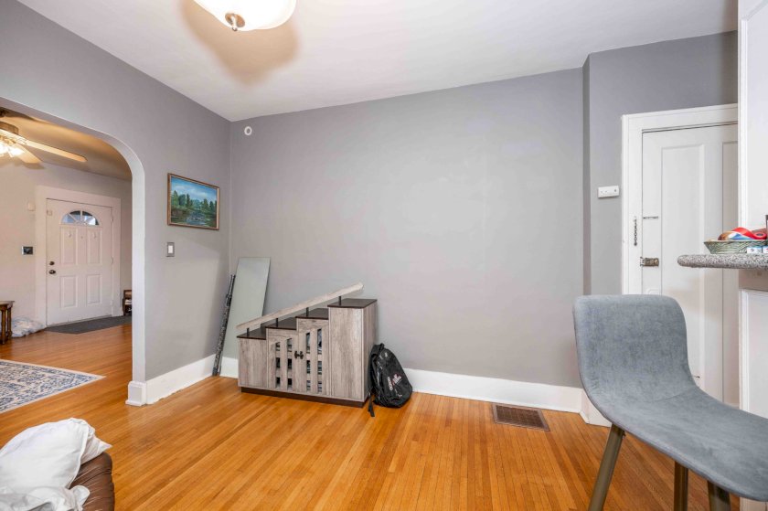 3409 N Club Crest Ave