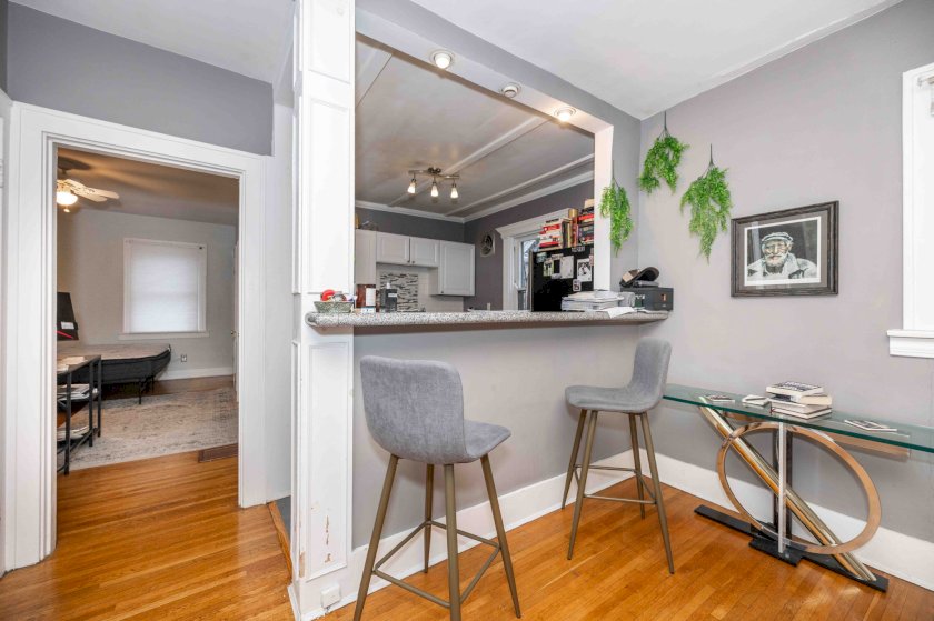 3409 N Club Crest Ave