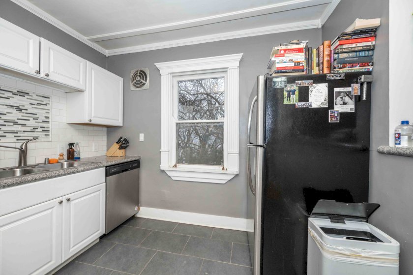 3409 N Club Crest Ave