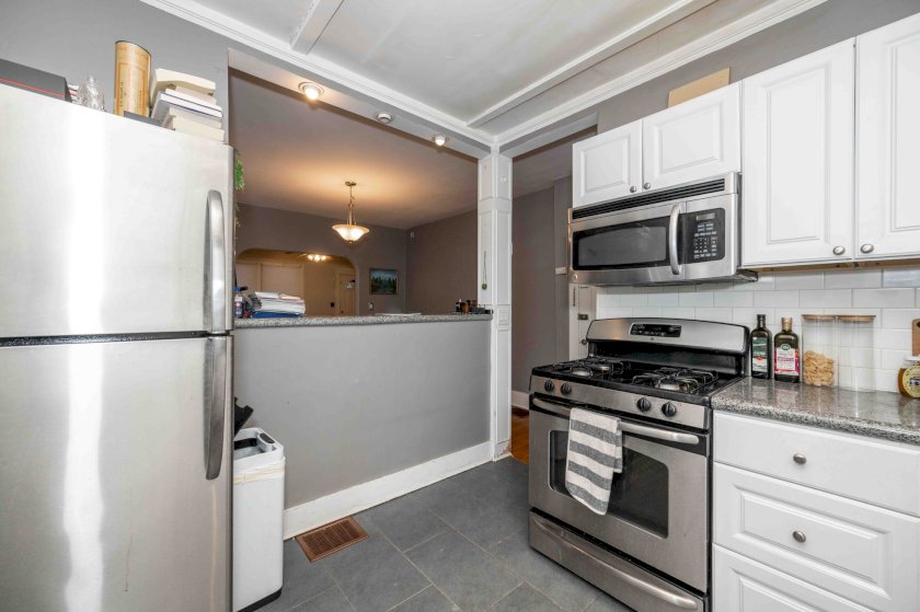 3409 N Club Crest Ave