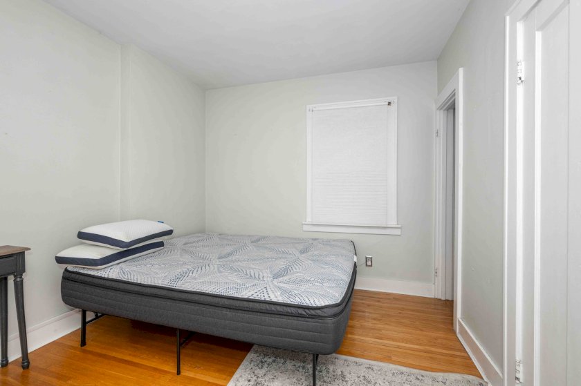 3409 N Club Crest Ave