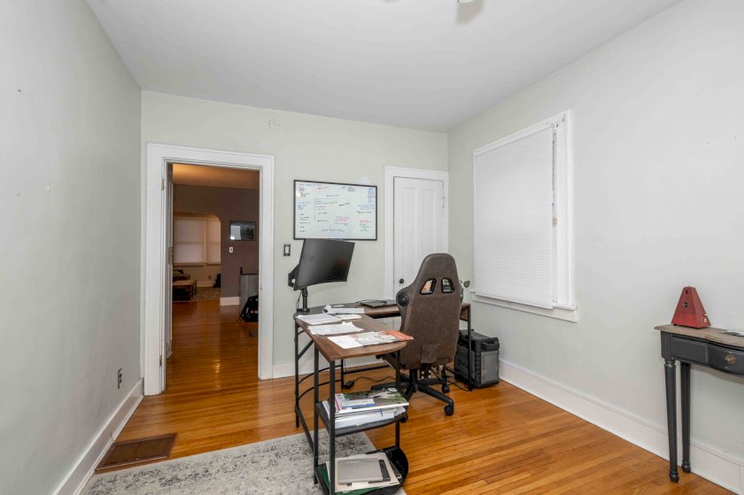 3409 N Club Crest Ave