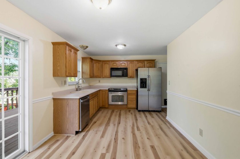 1665 Tonopah Dr
