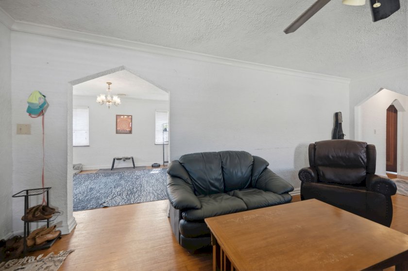 5107 Cleves Warsaw Pike