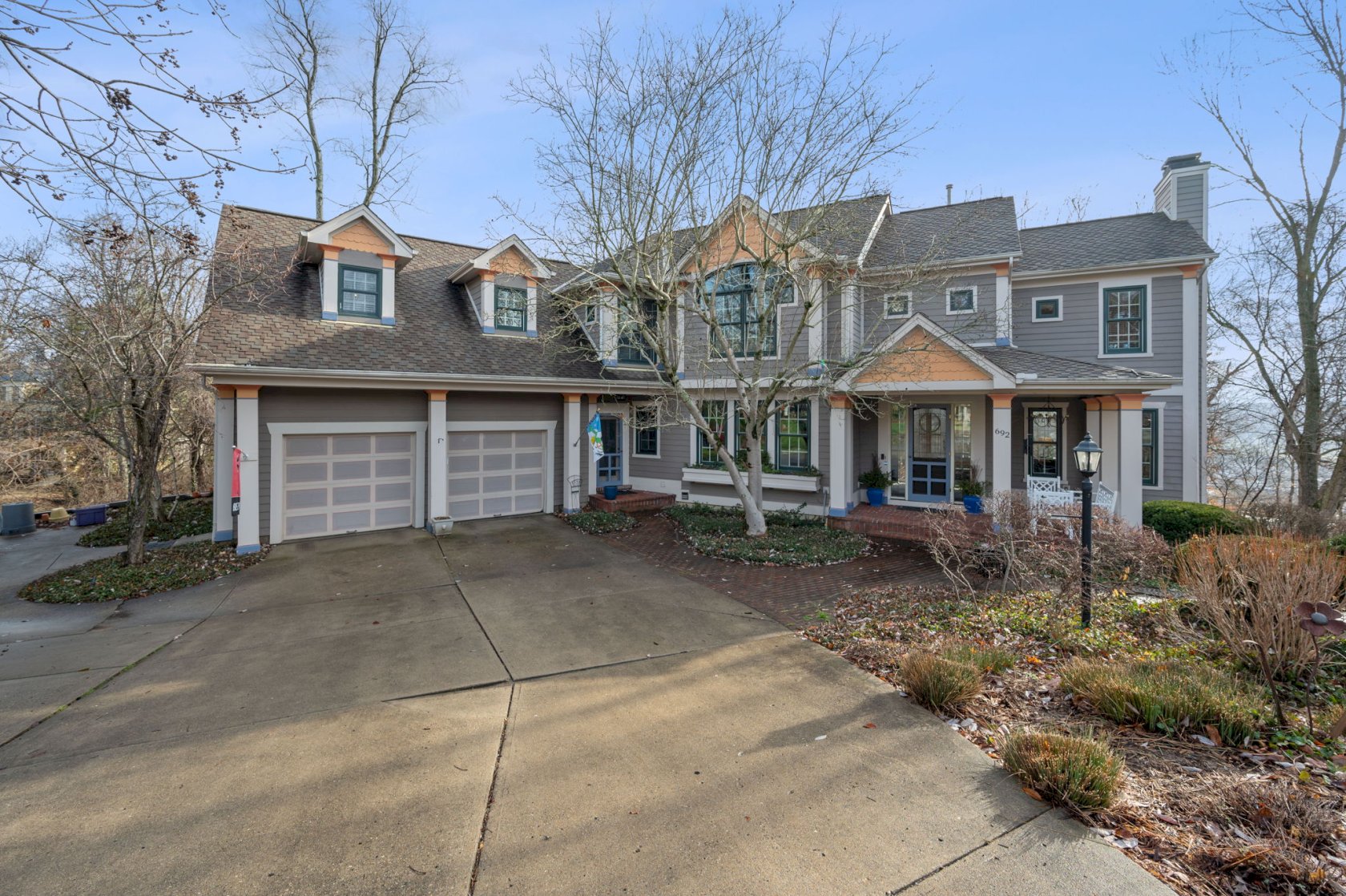 692 SPRINGHILL LN Cincinnati, OH 45226 Homeshake