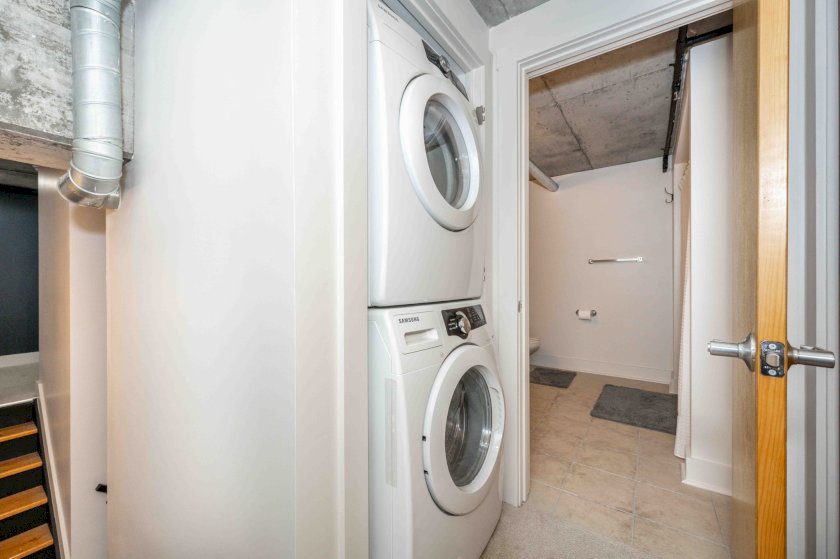 353 W 4th St Unit 305